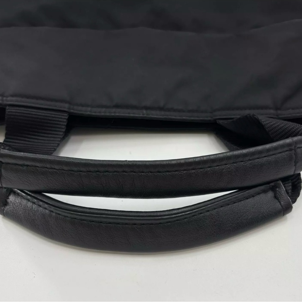 Prada tote - Picture 4 of 6